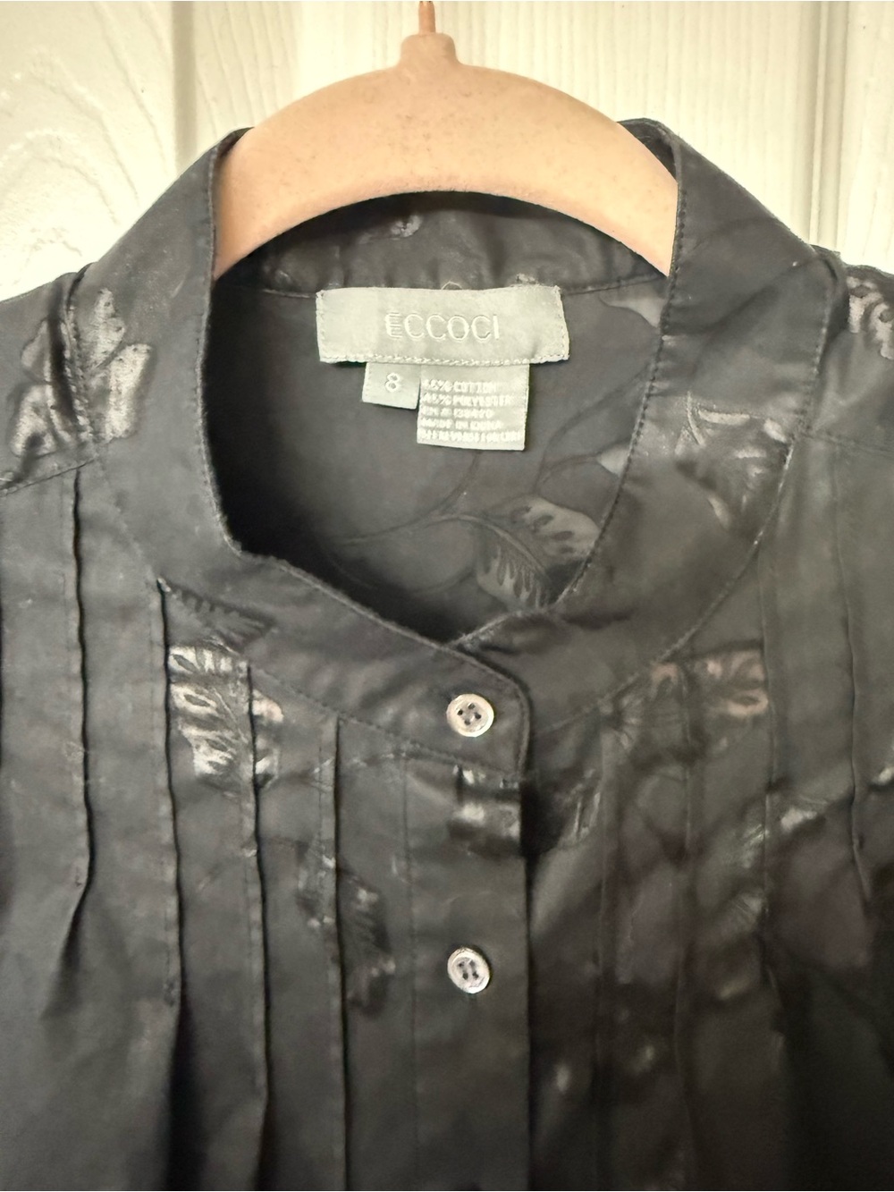 Eccoci gorgeous top. Matte black with sheer black flowers - Picture 3 of 4